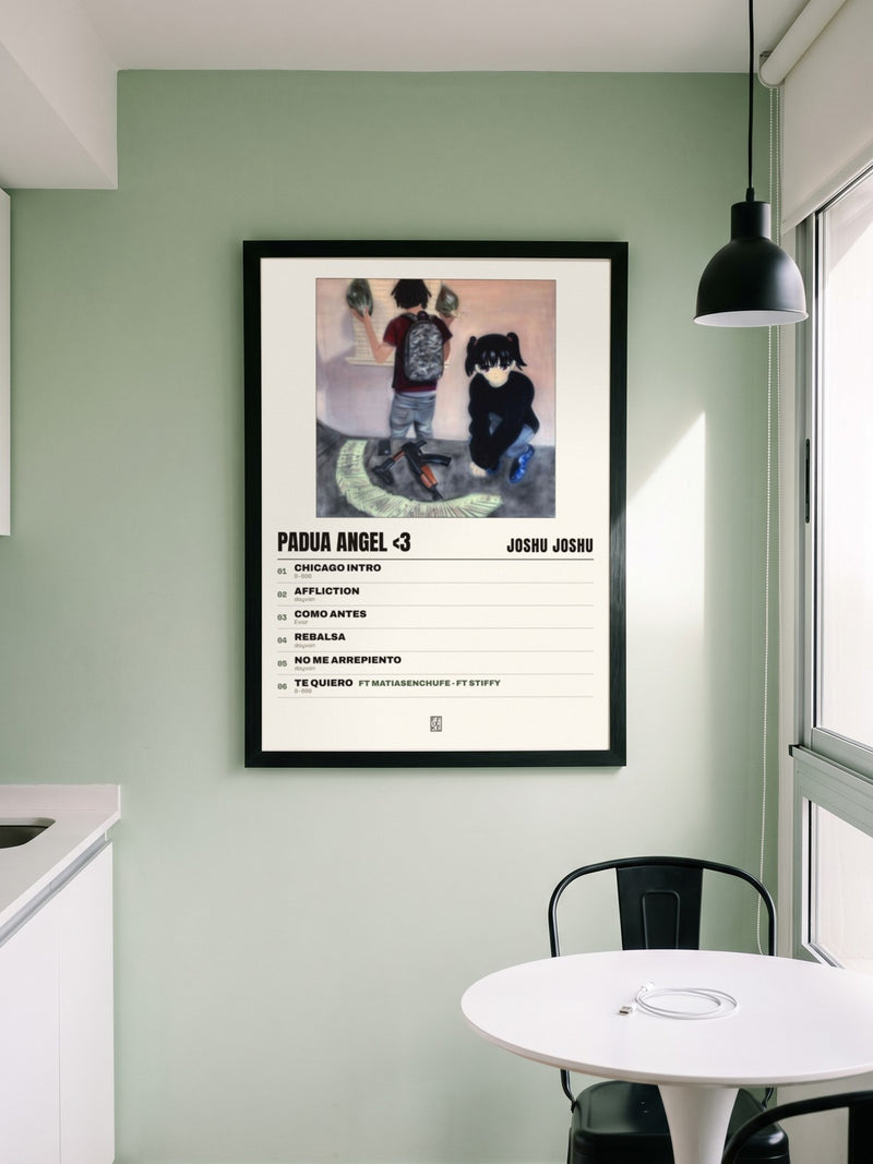 Póster de Padua Angel <3 de Joshu Joshu enmarcado en una pared, en un ambiente real