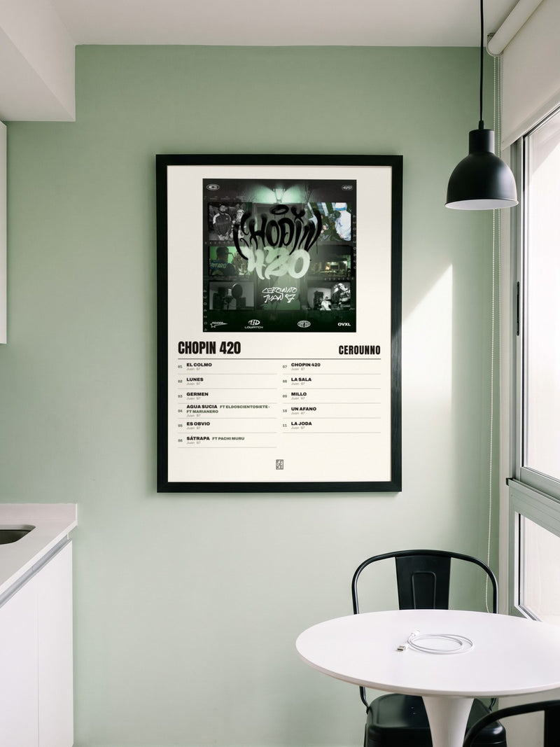 Póster de Chopin 420 de Cerounno enmarcado en una pared, en un ambiente distinto