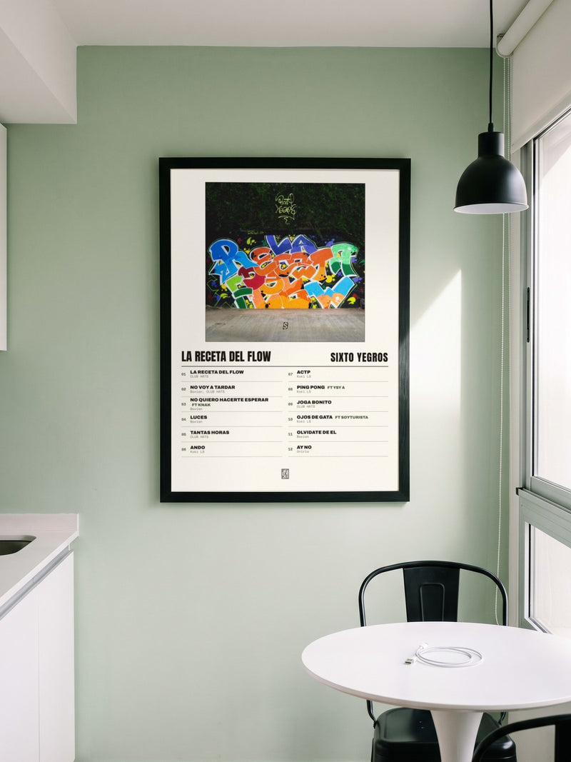 Póster de LA RECETA DEL FLOW de Sixto Yegros enmarcado en una pared, en un ambiente real