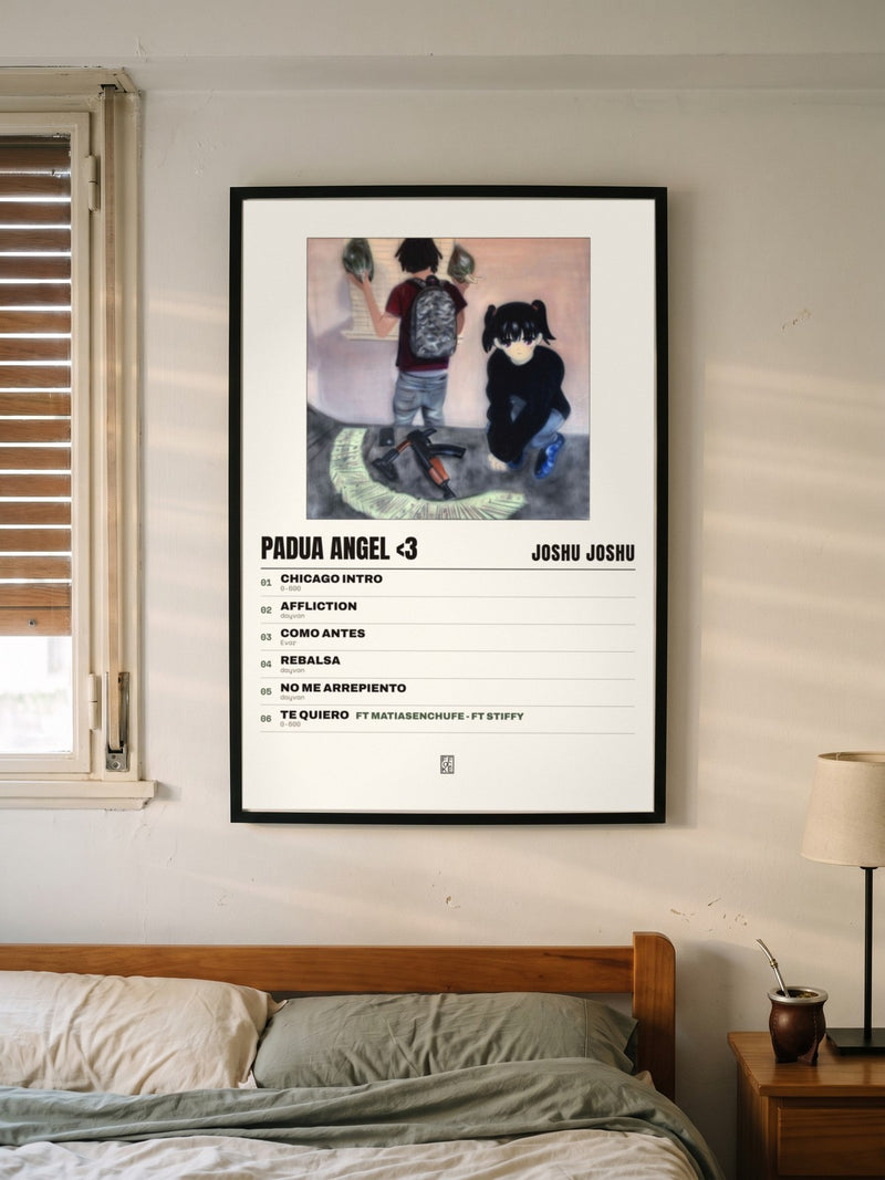 Póster de Padua Angel <3 de Joshu Joshu enmarcado en una pared, en un ambiente distinto