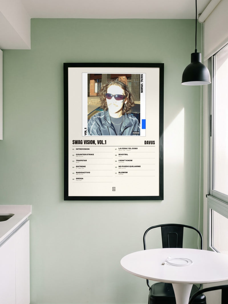 Póster de Swag Vision, Vol.1 de Davus enmarcado en una pared, en un ambiente distinto
