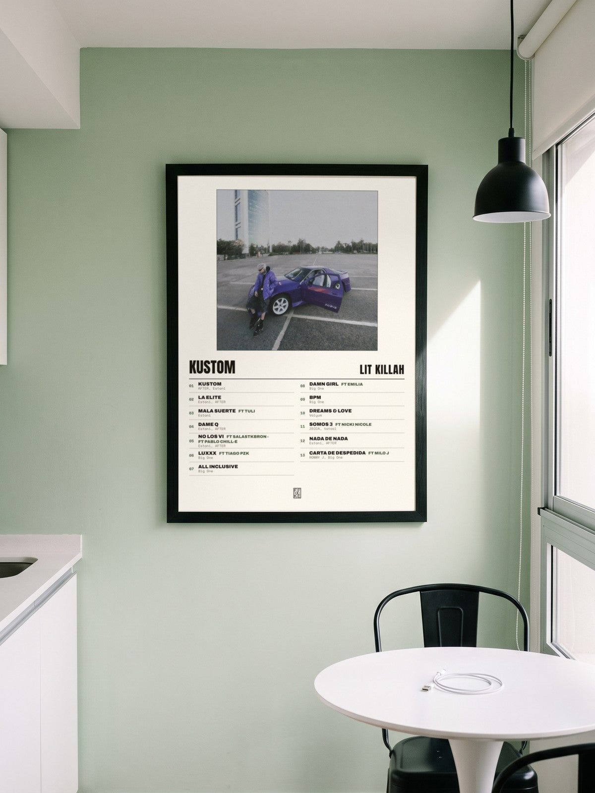 Póster de KUSTOM de LIT killah enmarcado en una pared