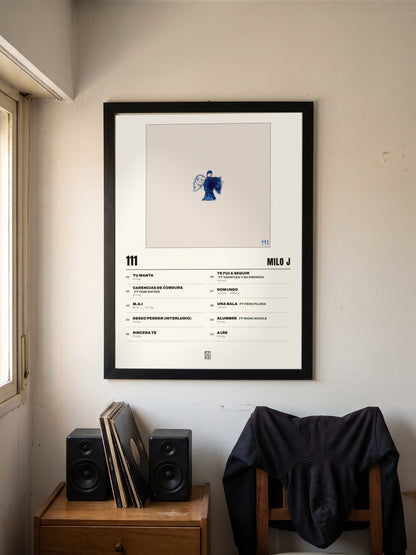 Póster de 111 de Milo j enmarcado en una pared