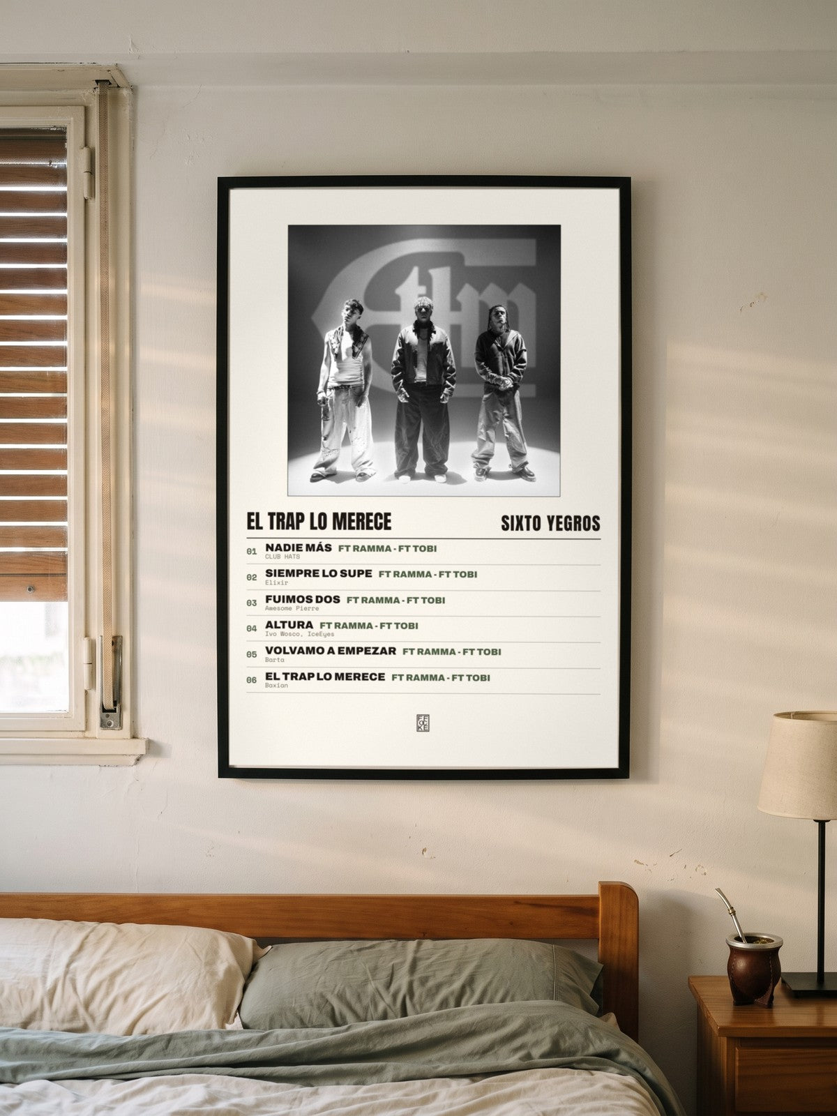 Póster de EL TRAP LO MERECE de Sixto Yegros enmarcado en una pared