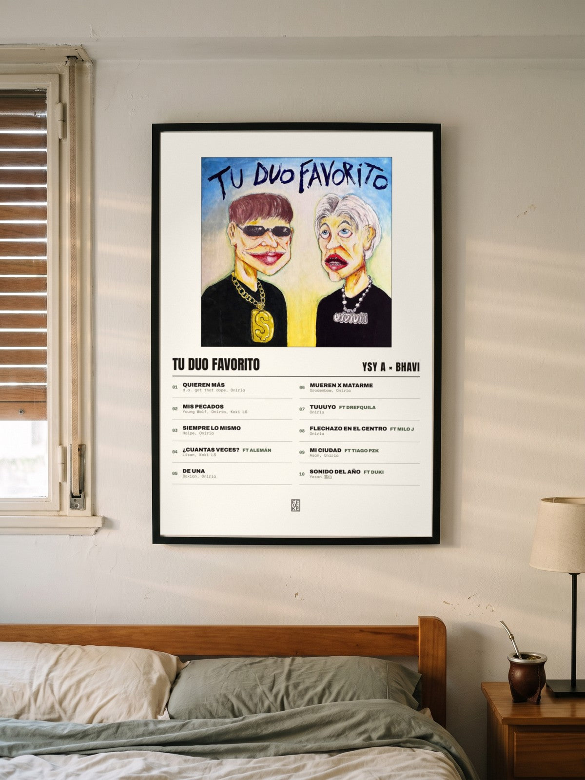 Póster de TU DUO FAVORITO de YSY A × Bhavi enmarcado en una pared