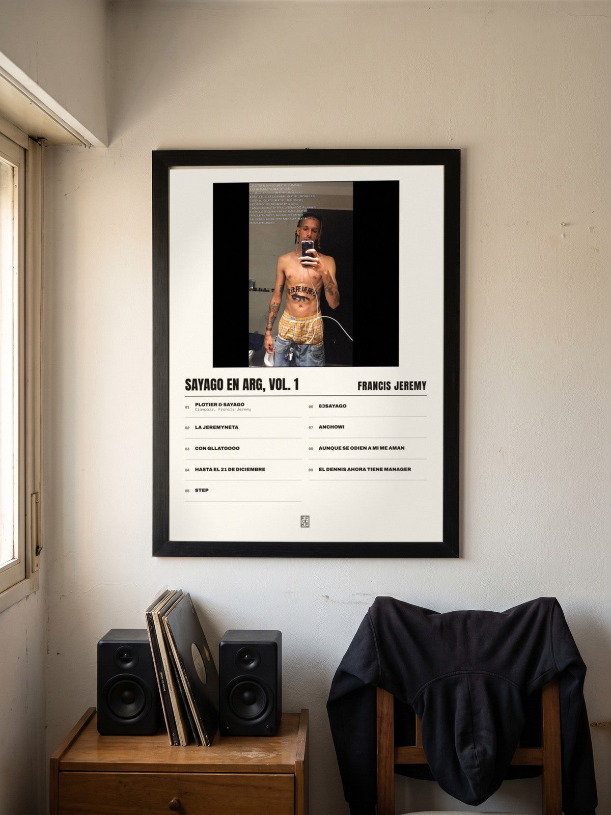 Póster de SAYAGO EN ARG, Vol. 1 de Francis Jeremy enmarcado en una pared