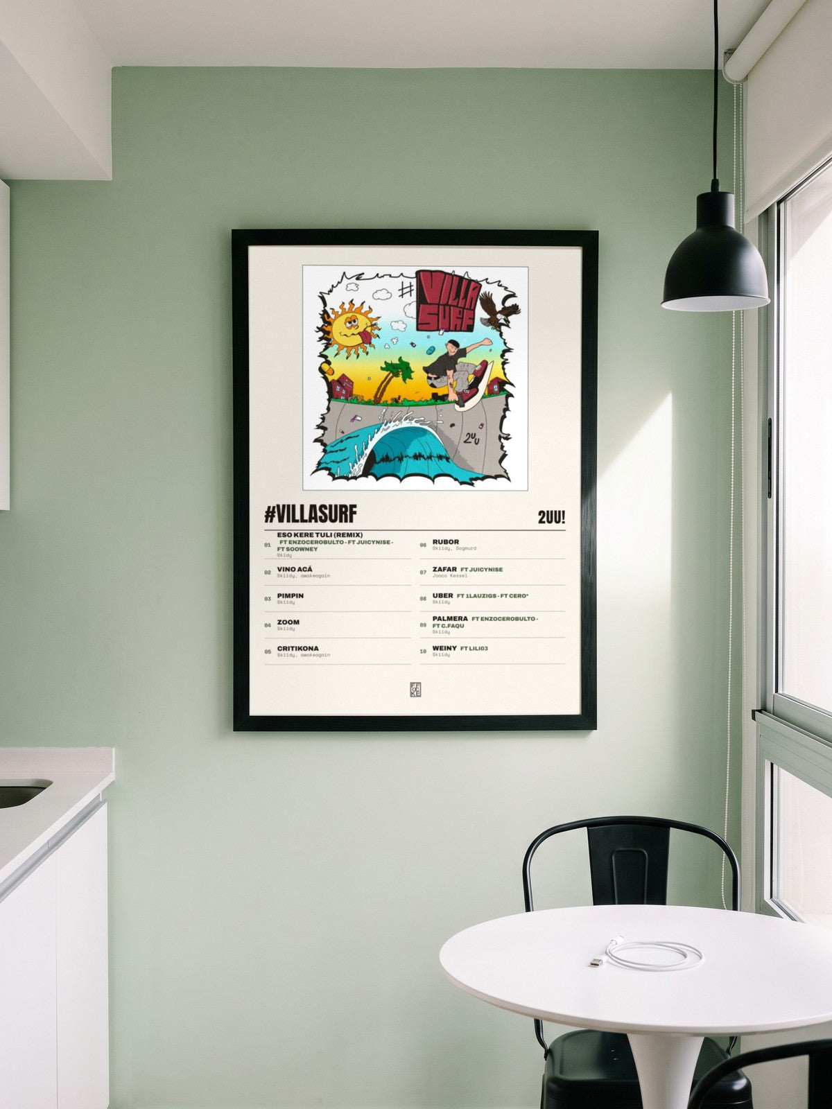 Póster de #VILLASURF de 2UU! enmarcado en una pared