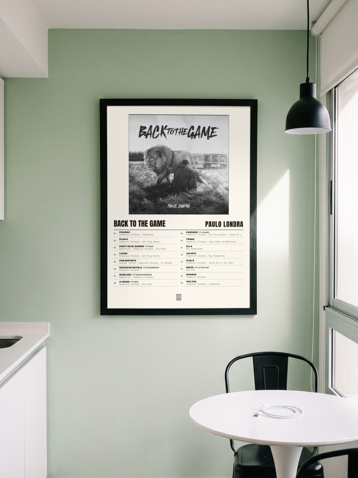 Póster de Back To The Game de Paulo Londra enmarcado en una pared