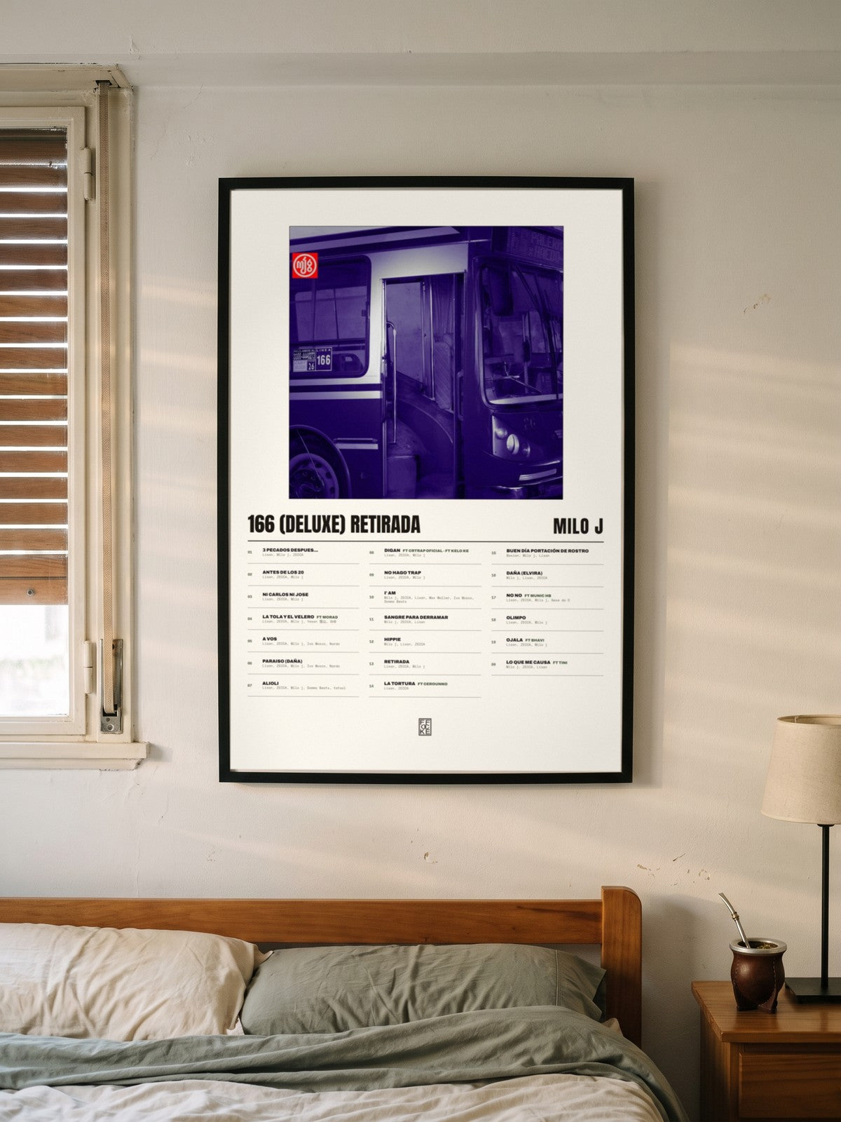 Póster de 166 (DELUXE) retirada de Milo j enmarcado en una pared