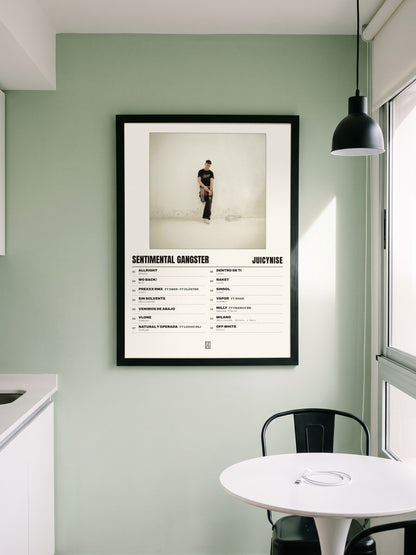 Póster de Sentimental Gangster de JuicyNise enmarcado en una pared
