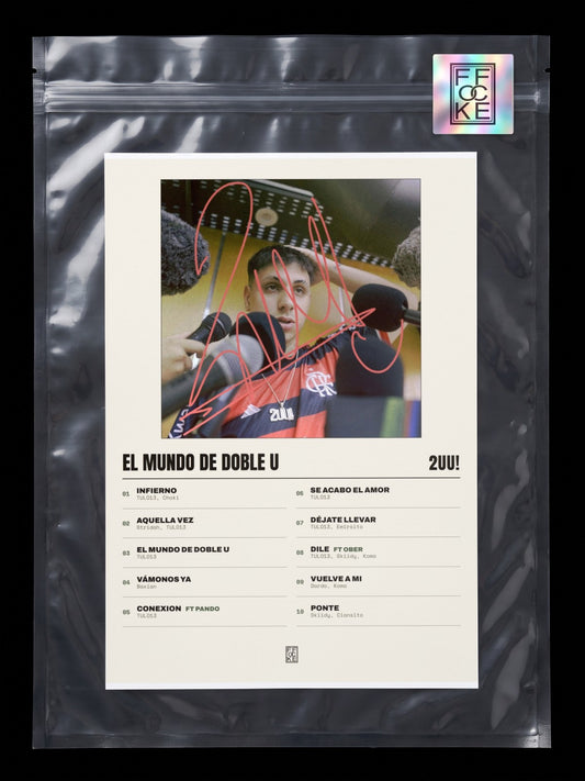 Póster de EL MUNDO DE DOBLE U de 2UU! en una bolsa sellada con sticker FFOCKE