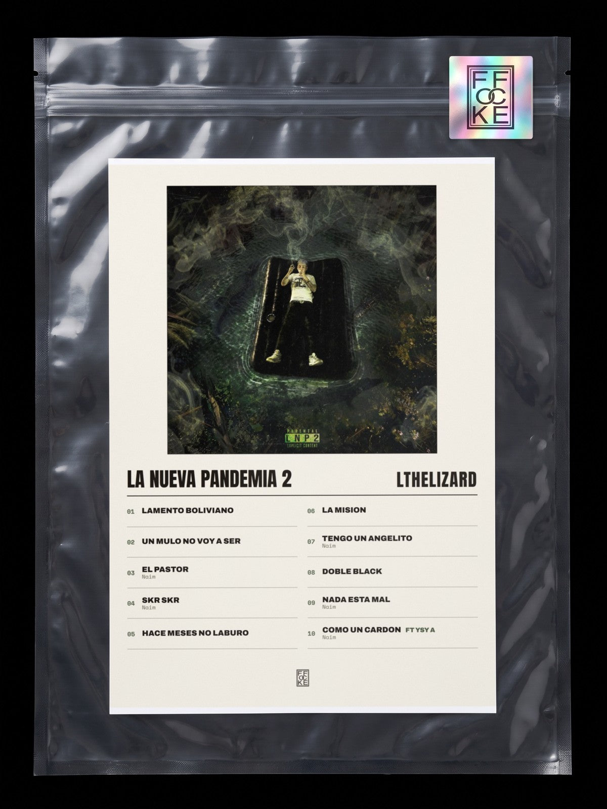 Póster de LA NUEVA PANDEMIA 2 de Lthelizard en una bolsa sellada con sticker FFOCKE
