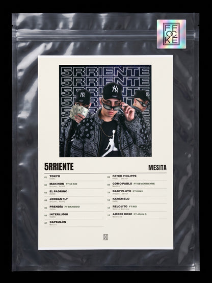 Póster de 5RRIENTE de Mesita en una bolsa sellada con sticker FFOCKE