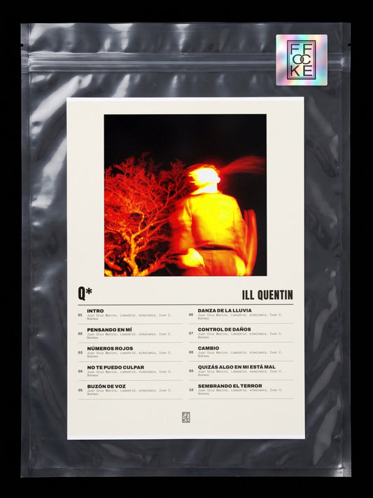 Póster de q* de ill quentin en una bolsa sellada con sticker FFOCKE