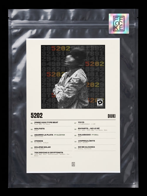 Póster de 5202 de Duki en una bolsa sellada con sticker FFOCKE
