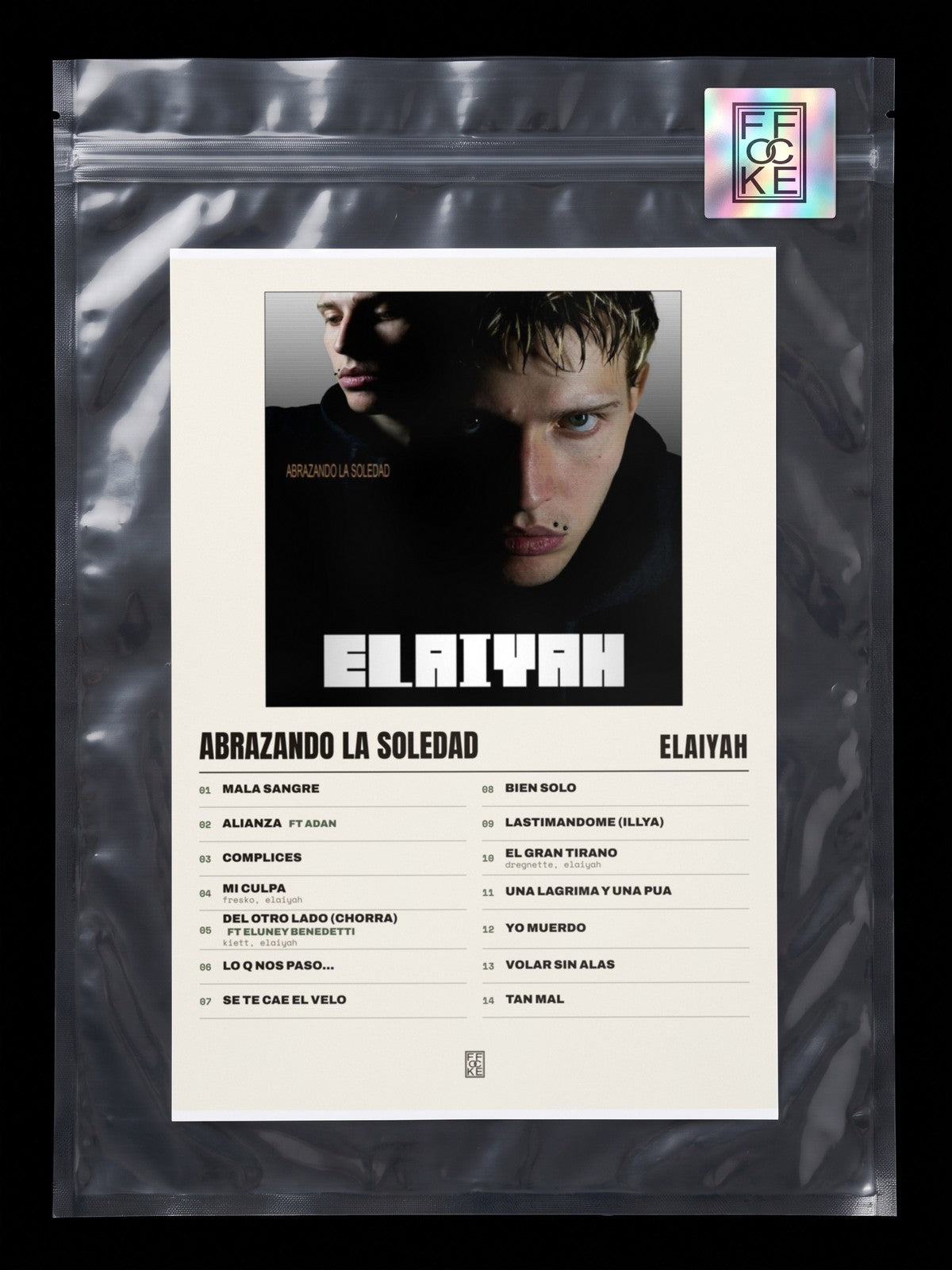 Póster de abrazando la soledad de elaiyah en una bolsa sellada con sticker FFOCKE