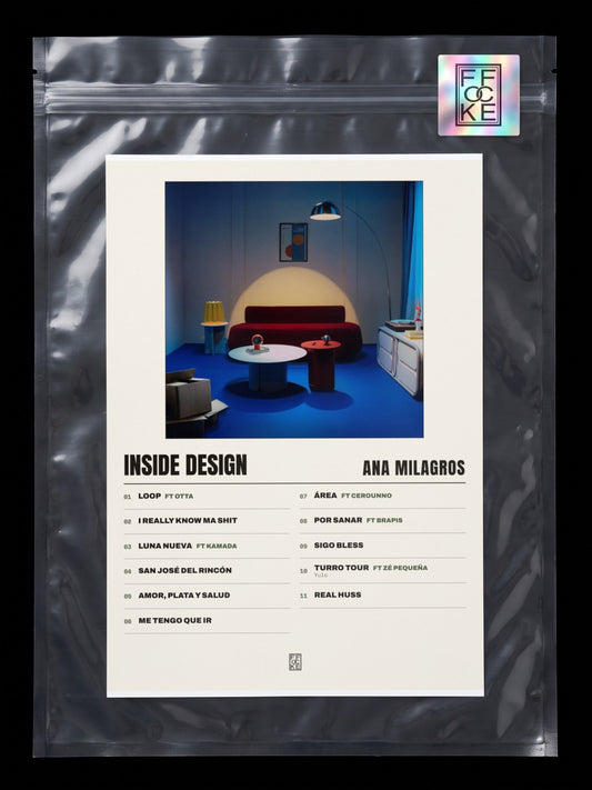 Póster de INSIDE DESIGN de Ana Milagros en una bolsa sellada con sticker FFOCKE