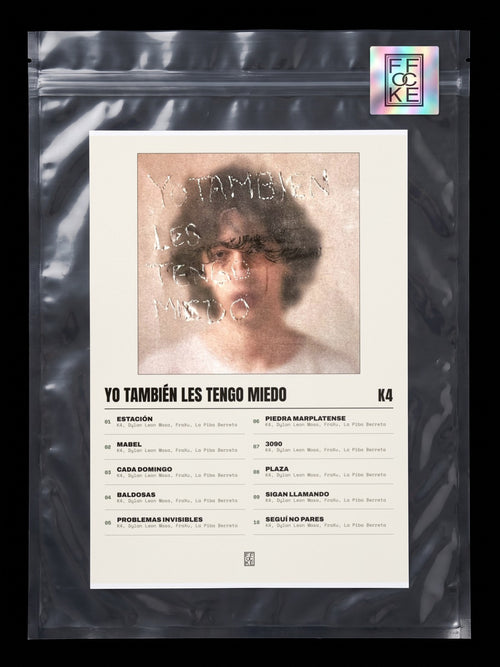 Póster de yo también les tengo miedo de K4 en una bolsa sellada con sticker FFOCKE