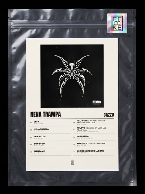 Póster de Nena Trampa de Cazzu en una bolsa sellada con sticker FFOCKE