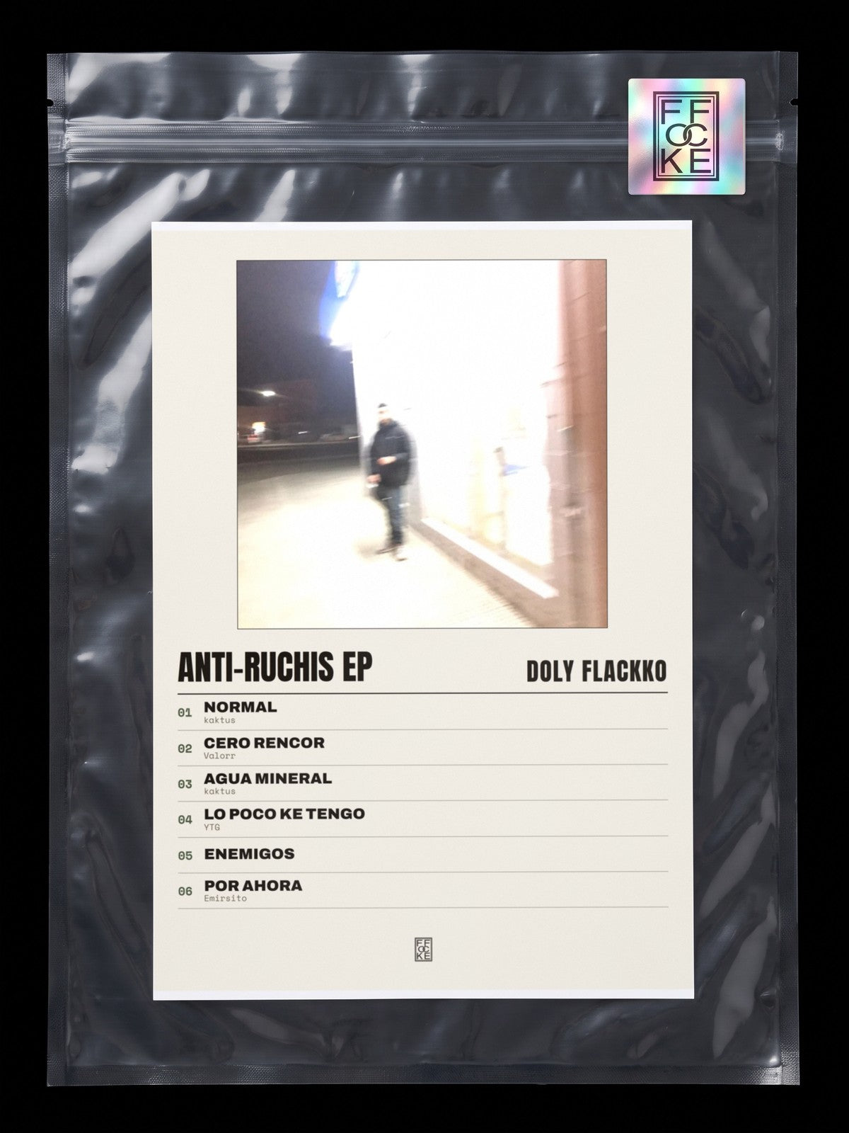 Póster de Anti-Ruchis Ep de Doly Flackko en una bolsa sellada con sticker FFOCKE