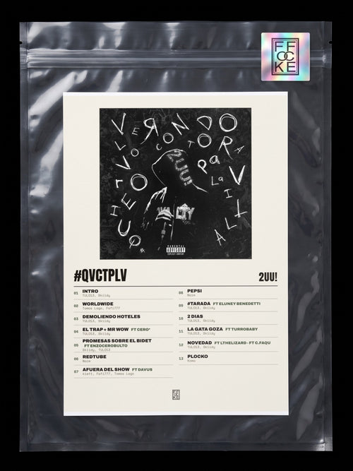 Póster de #QVCTPLV de 2UU! en una bolsa sellada con sticker FFOCKE