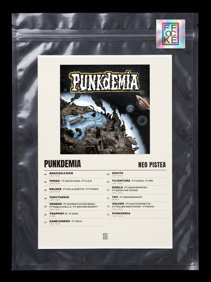 Póster de PUNKDEMIA de Neo Pistea en una bolsa sellada con sticker FFOCKE