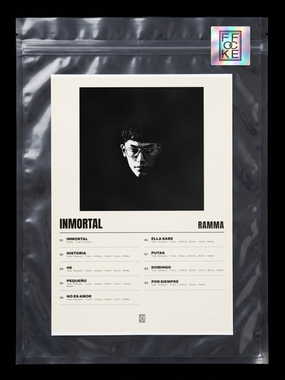 Póster de INMORTAL de Ramma en una bolsa sellada con sticker FFOCKE