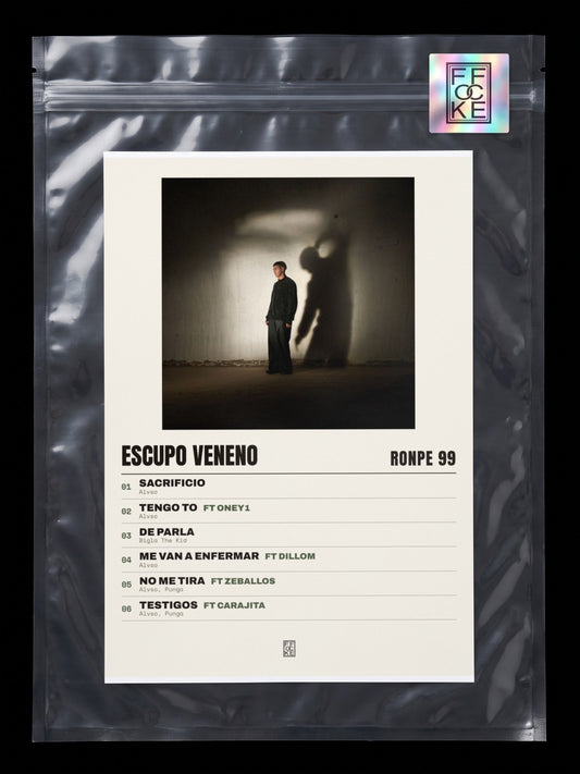 Póster de ESCUPO VENENO de Ronpe 99 en una bolsa sellada con sticker FFOCKE