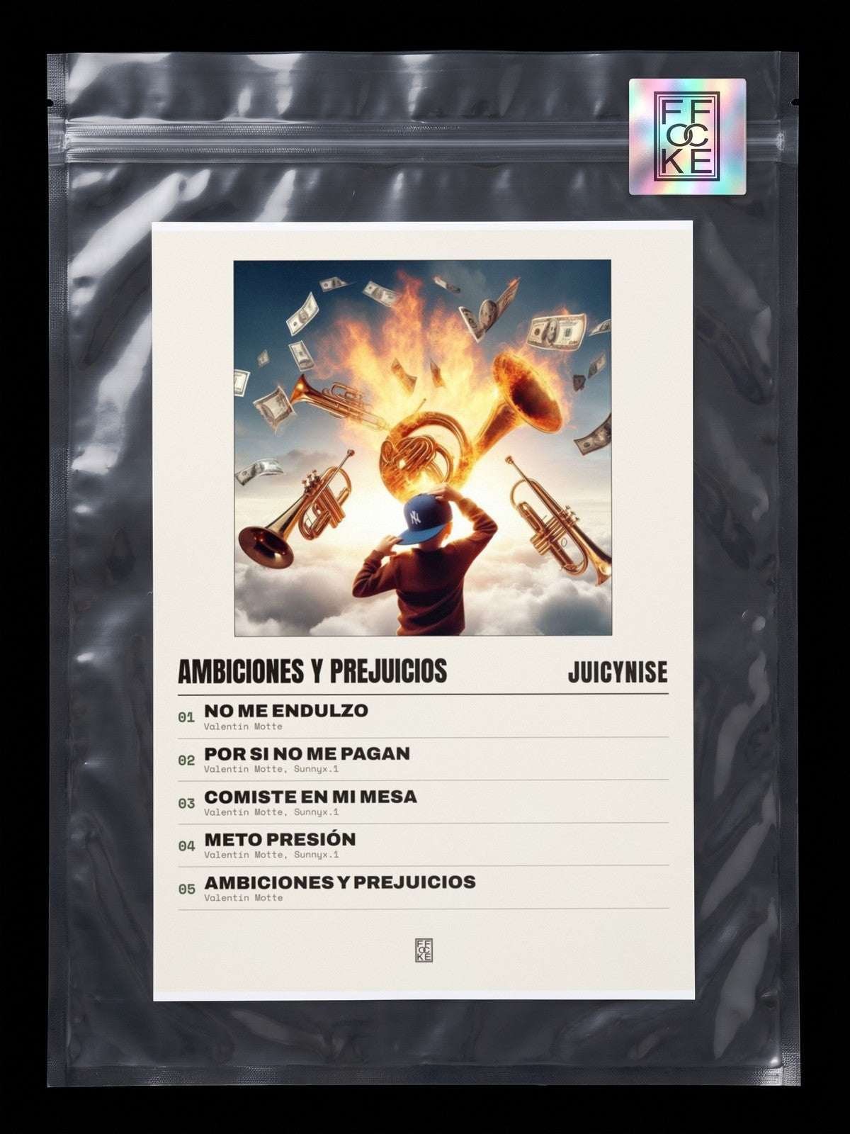 Póster de Ambiciones y Prejuicios de JuicyNise en una bolsa sellada con sticker FFOCKE