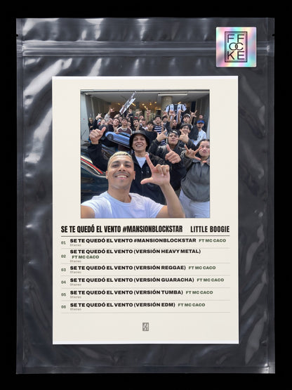 Póster de SE TE QUEDÓ EL VENTO #MANSIONBLOCKSTAR de Little Boogie en una bolsa sellada con sticker FFOCKE