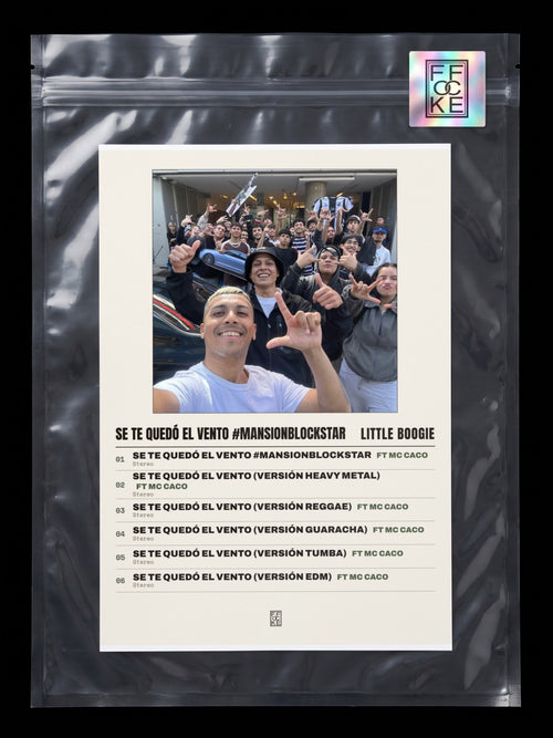Póster de SE TE QUEDÓ EL VENTO #MANSIONBLOCKSTAR de Little Boogie en una bolsa sellada con sticker FFOCKE