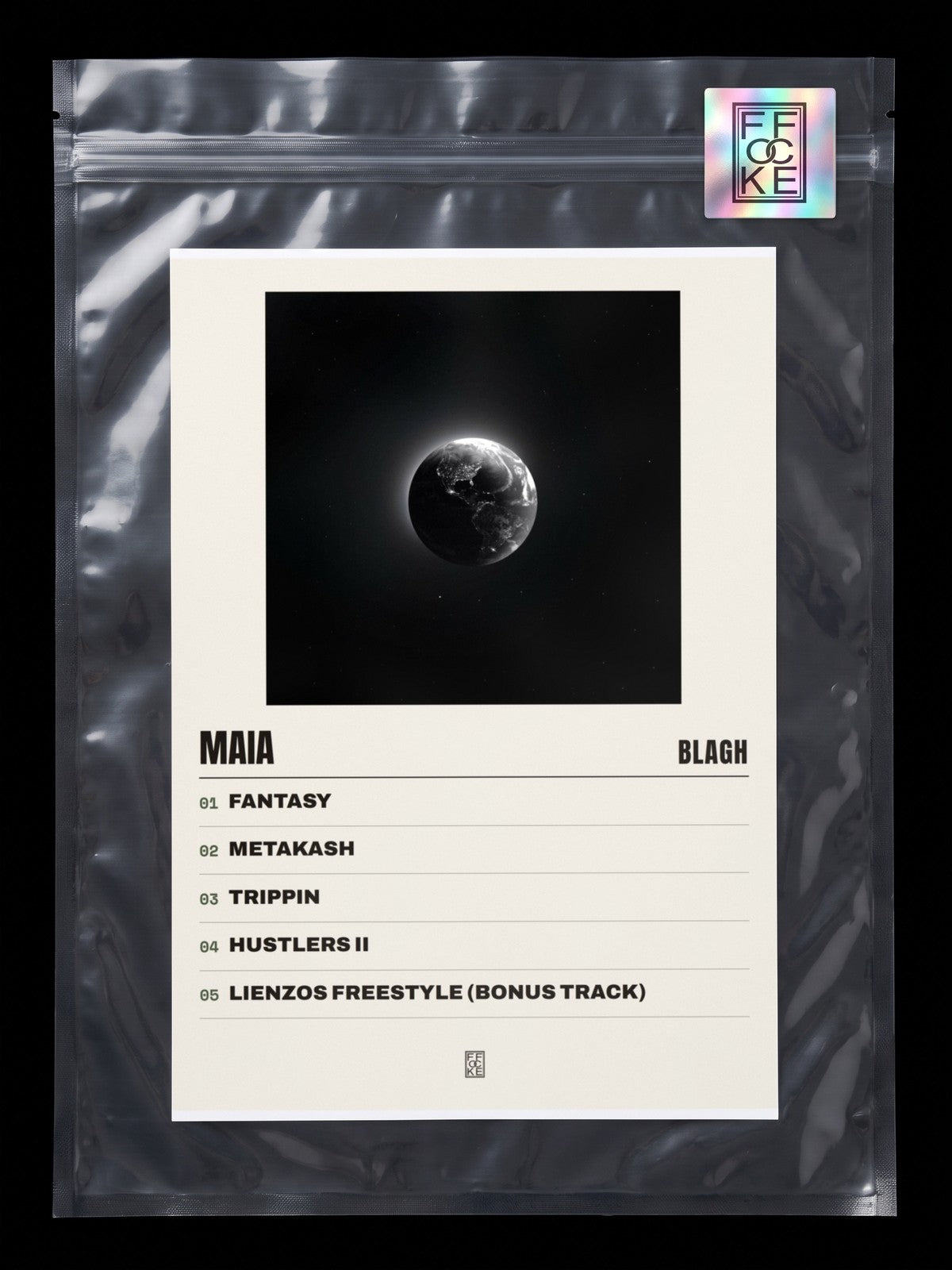 Póster de MAIA de Blagh en una bolsa sellada con sticker FFOCKE