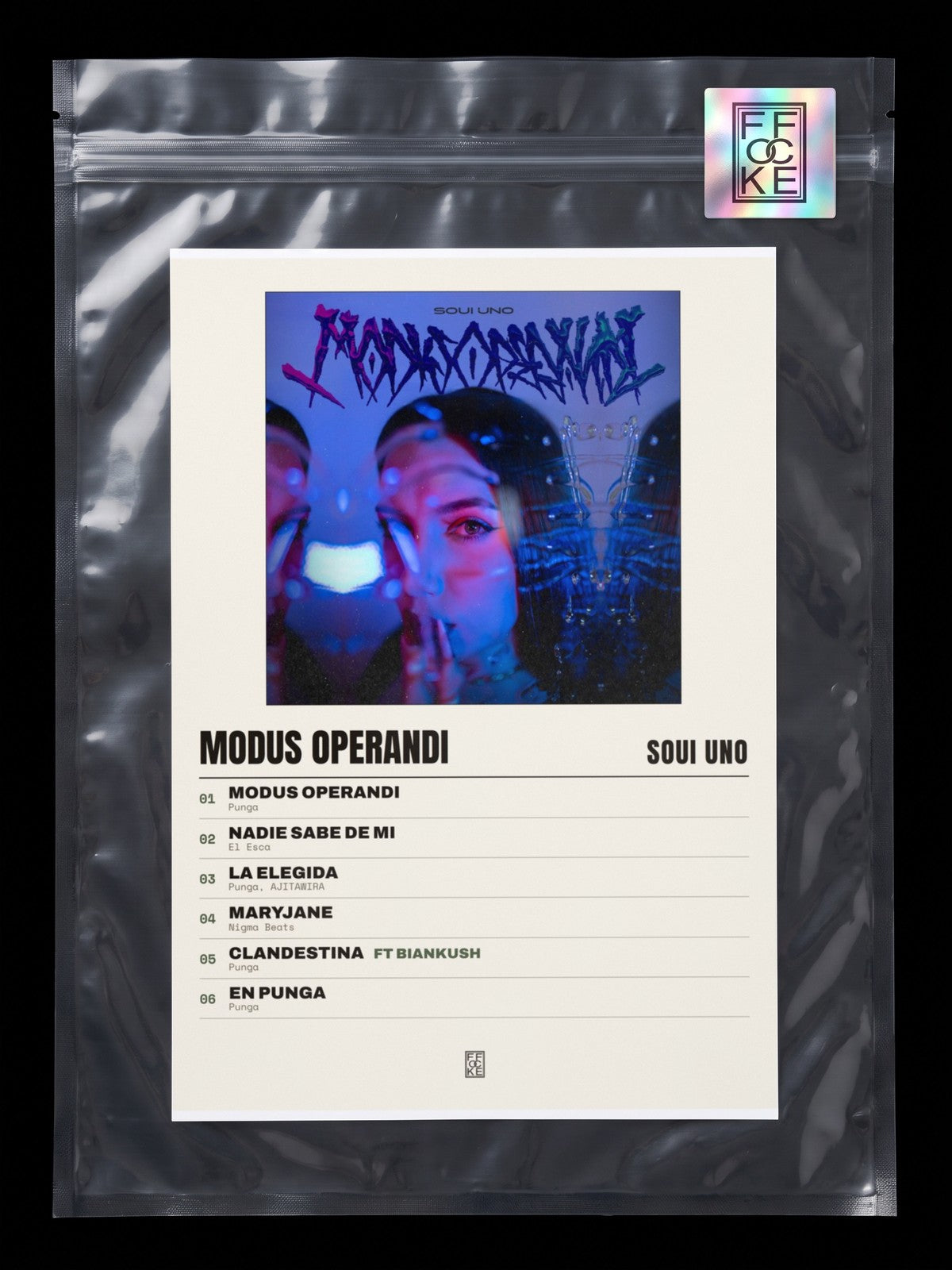 Póster de Modus Operandi de Soui Uno en una bolsa sellada con sticker FFOCKE