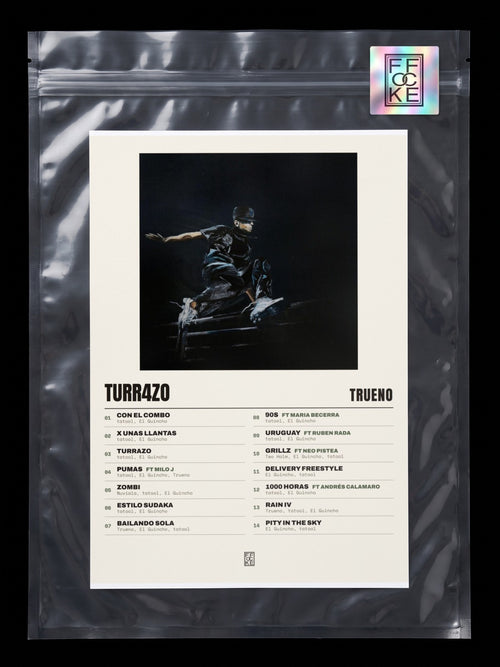 Póster de TURR4ZO de Trueno en una bolsa sellada con sticker FFOCKE