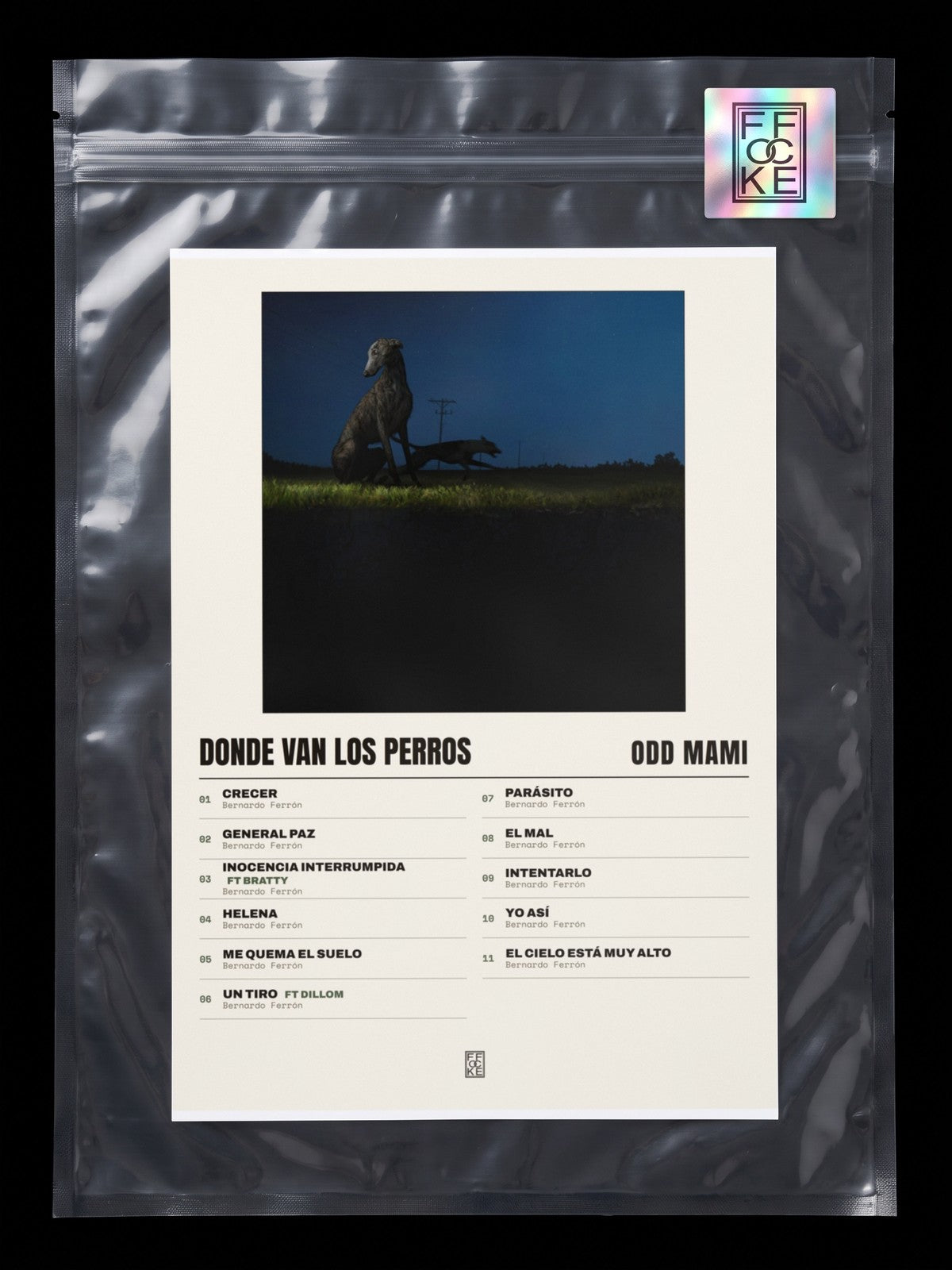 Póster de donde van los perros de ODD MAMI en una bolsa sellada con sticker FFOCKE